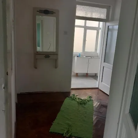 Apartmans Adi Apartment