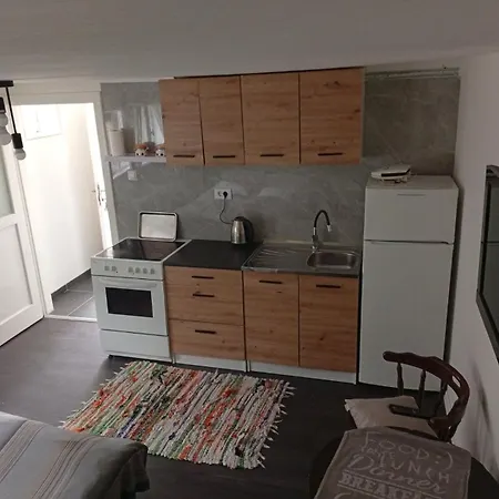 شقة Apartmans Adi