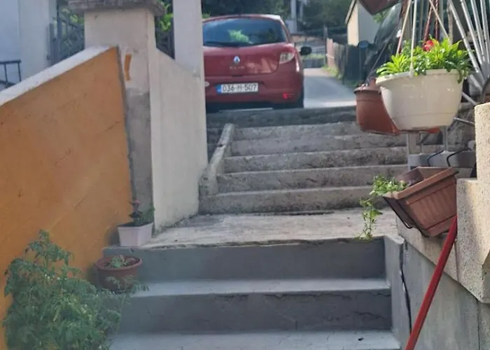 Apartmans Adi Apartment